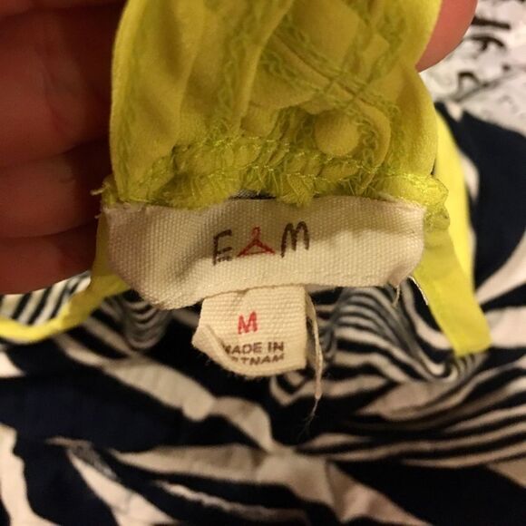 E (hanger) M tank - Picture 4 of 4